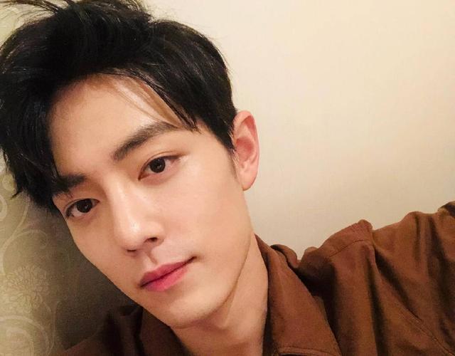 微博网页版入口肖战 8e4f48f2e48e44c48f1db7912db4ee50.jpeg