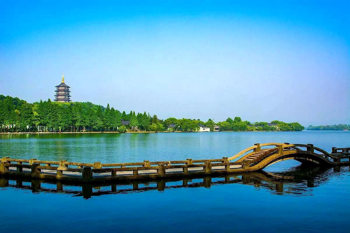 在中国这几个漂亮城市,明知道是人山人海,还是想要去旅行 e世博平台