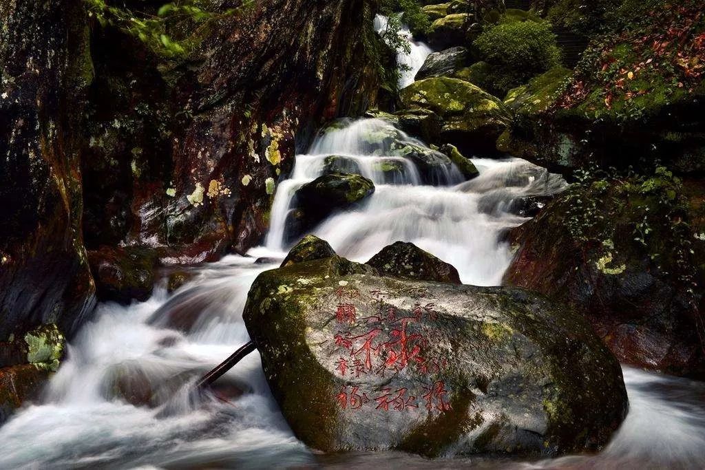 安远三百山人口有多少_安远三百山旅游景点