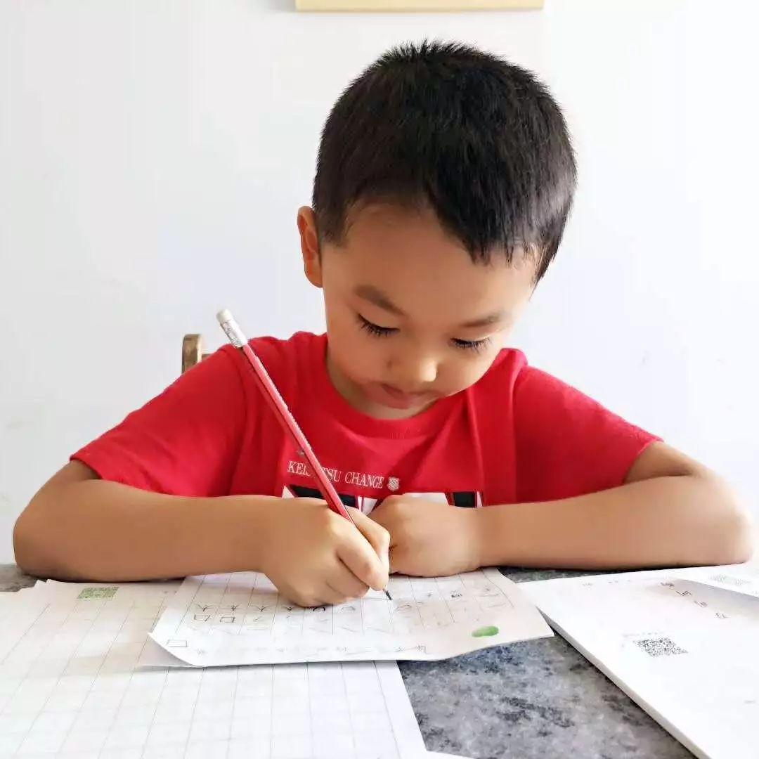 国图艺术培训中心暑期硬笔书法速成集训班开班啦!