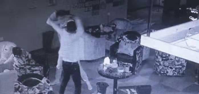 什么叫正当防卫杀人 ddb297d3f71e491e8321c8a6be0f8691.jpeg