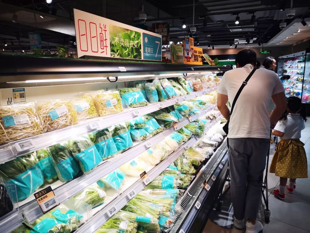 永辉集市生活正面对抗盒马鲜生,超市转型的下一站在哪