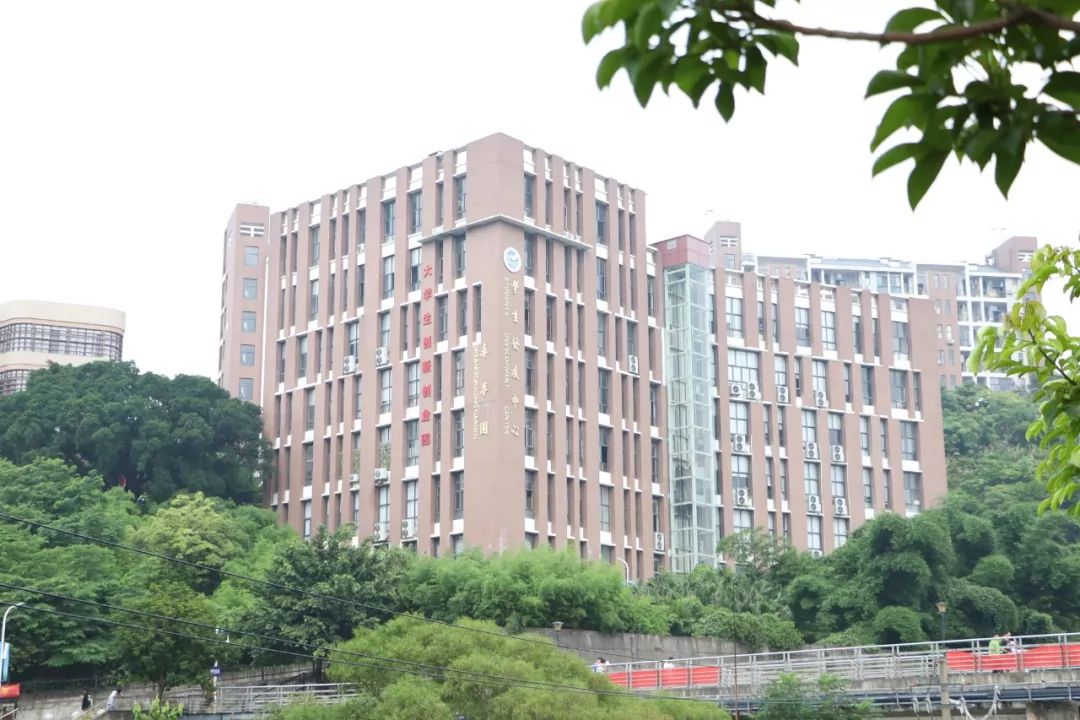 hello,我是福州外语外贸学院