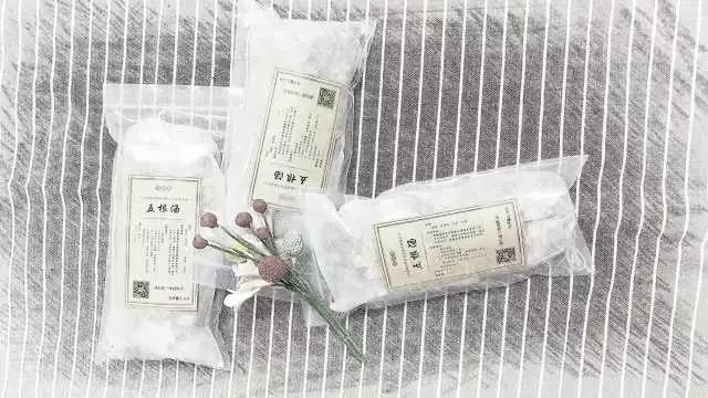                     【古方】春晚上的25个舞者中竟有18个是因发烧时滥用抗生素致聋！