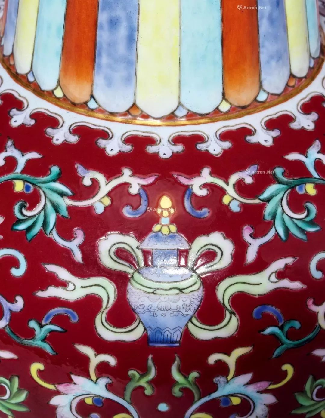 館蔵珍品清雍正年製款古陶瓷品斗彩龍穿花紋如意雙耳抱月瓶』置物賞物 
