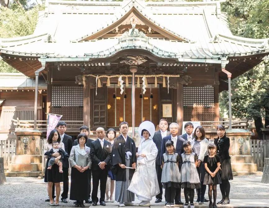 吃喝玩乐日本游丨在参观神社时 你很有可能会遇到这惊喜的一幕 神前