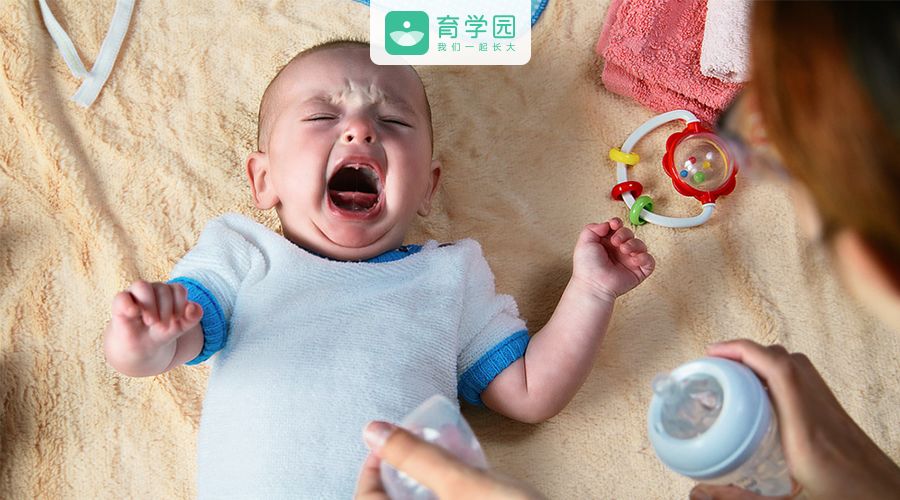                     孩子总是在夜里哭闹怎么办？