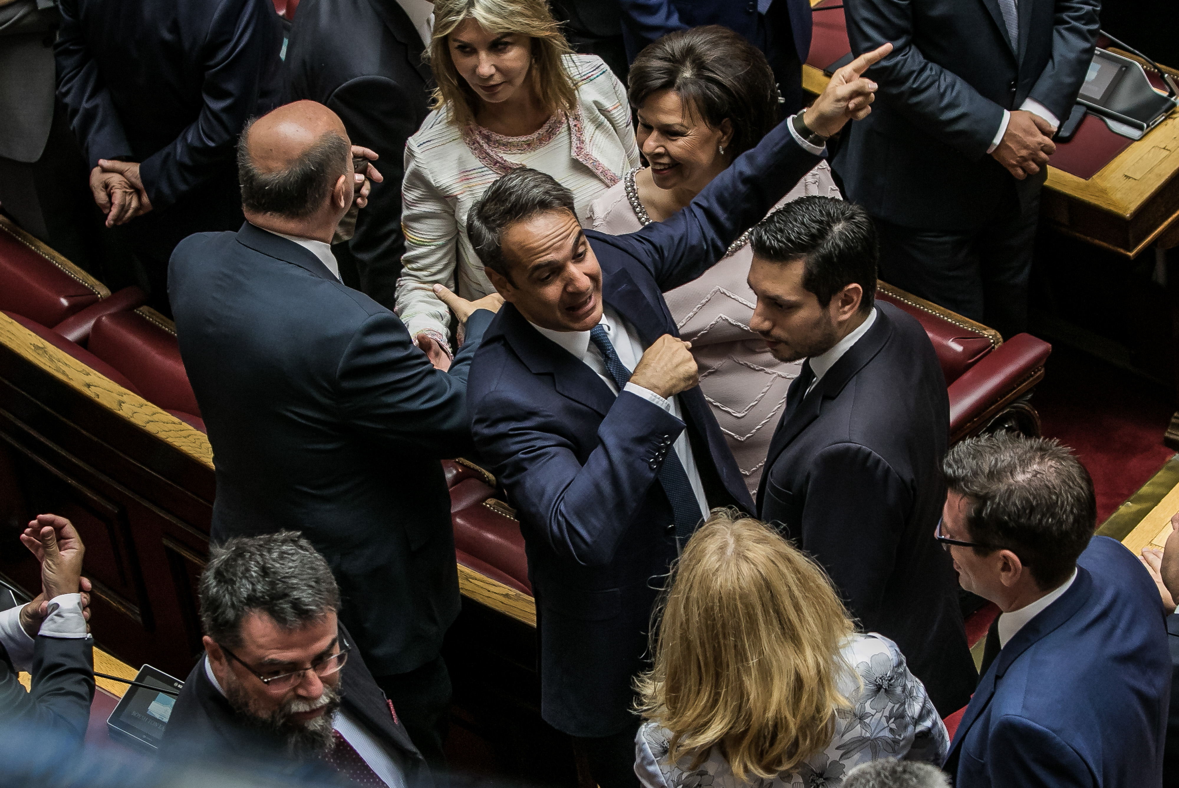 希腊议会议员宣誓就职