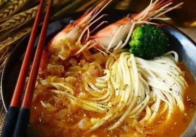 最简单的家常面做法 3ea5dd922b0041f5af5ba547586cd13a.jpeg