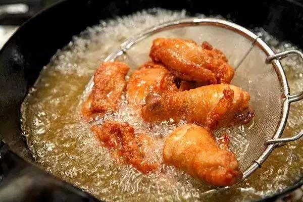                     53万宝宝有“性早熟”，儿科医生：这些食物，家长最好给娃吃