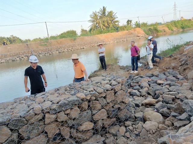 文昌市石壁河河道整治工程施工现场