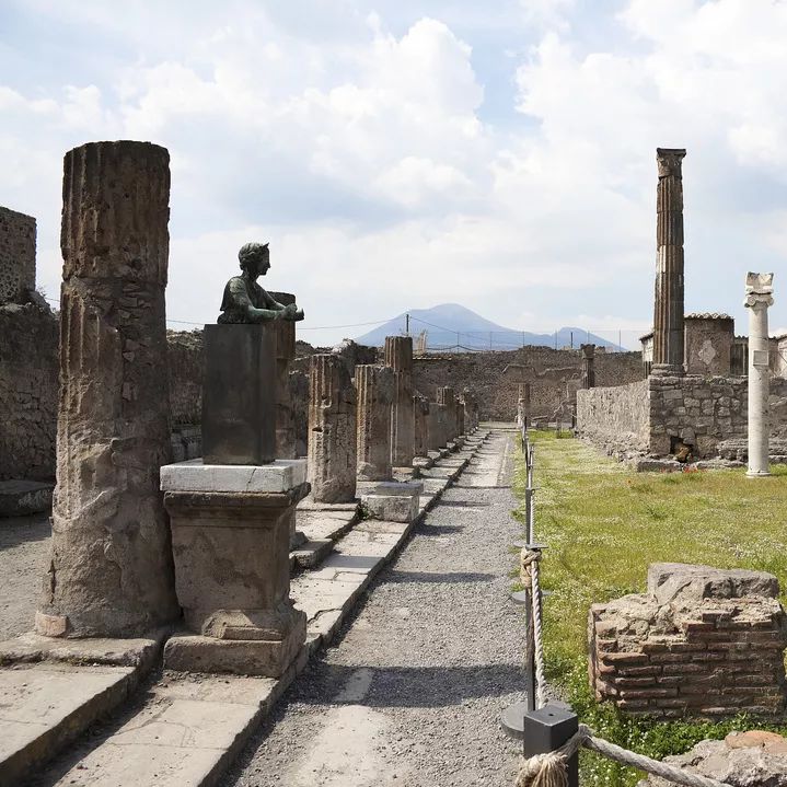 如果不能在一起,就请让我目送你去周游列国.