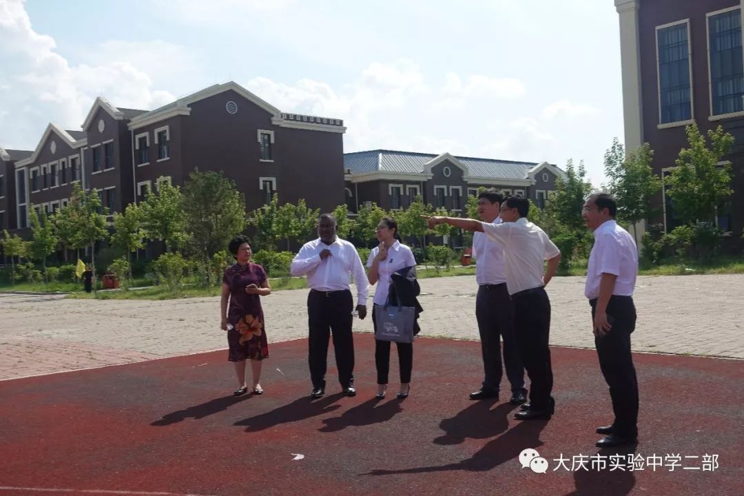 加拿大安大略省教育厅学习中心落户大庆实验中学二部