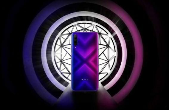 华为靠边站,荣耀9X上架,售价9998元,预约量超1.3万