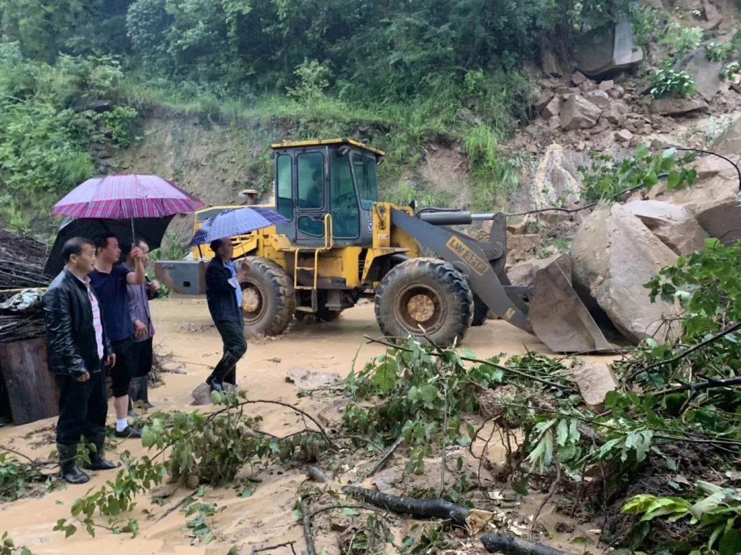 镇巴县有多少人口_厉害了大陕西 2城27县镇将被 国家点名 看看有你家乡没(3)