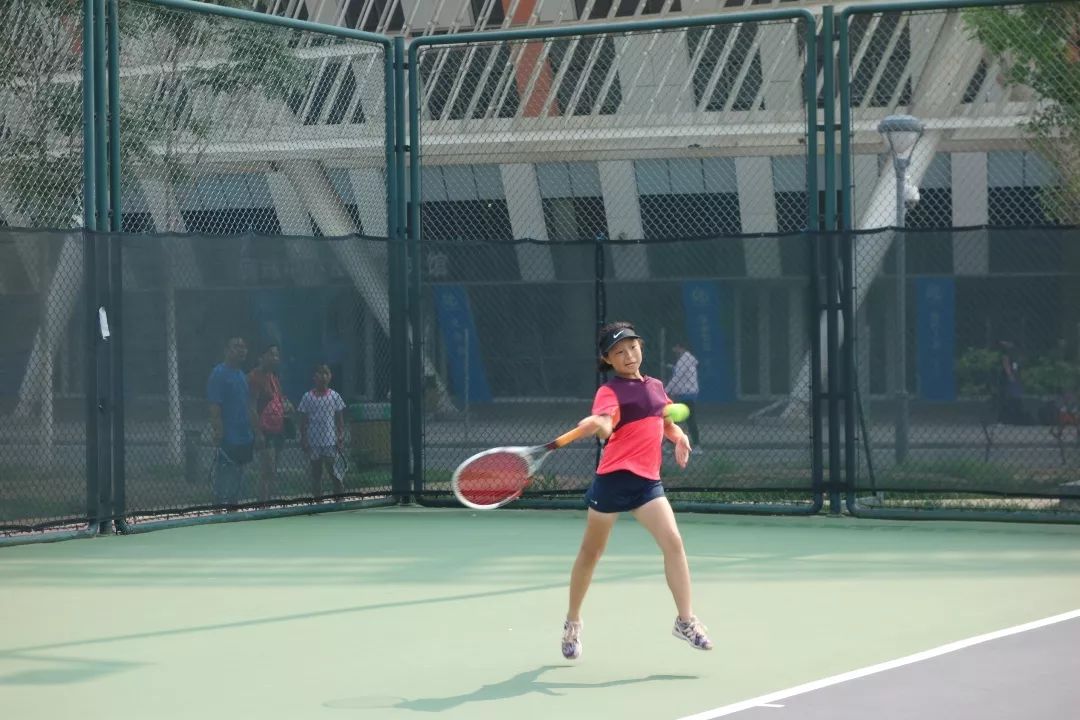 天龙助力天津网球公开赛青少年赛