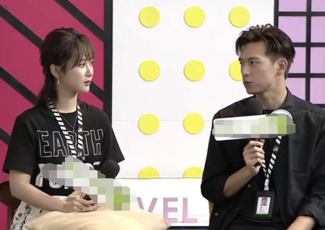 李现杨紫"情侣装"合体,有谁注意两人脖子后面,网友:深藏不漏