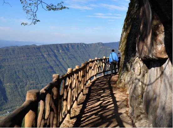 石柱旅游再添新耍事,万寿山景区开园喜迎3000游客