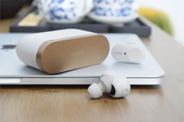 硬碰硬:索尼wf-1000xm3和新款airpods,谁是tws耳机之王?