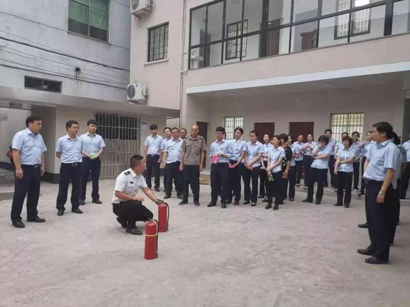 急救演练视频怎么拍 15d20bd29adf4a99a24928fd82c9ee19.jpeg