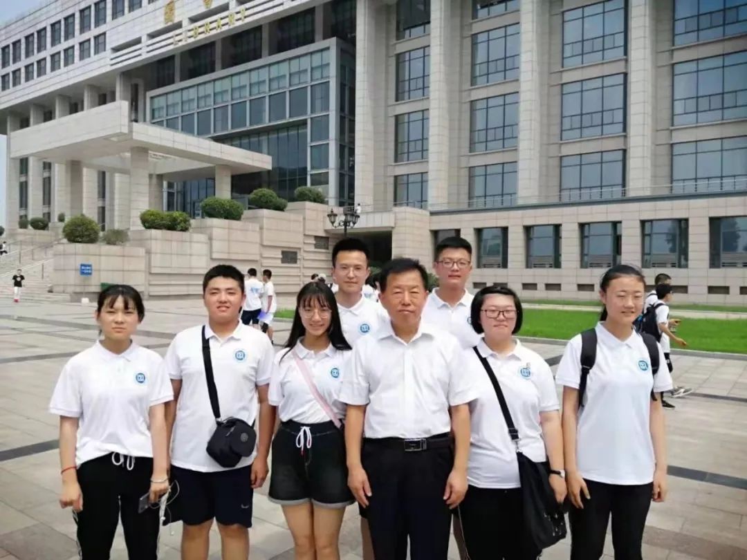我校学子参加齐鲁工业大学科技夏令营,王书林校长致辞