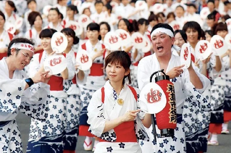 千人共舞万人狂欢一辈子必体验一次的日本夏日祭