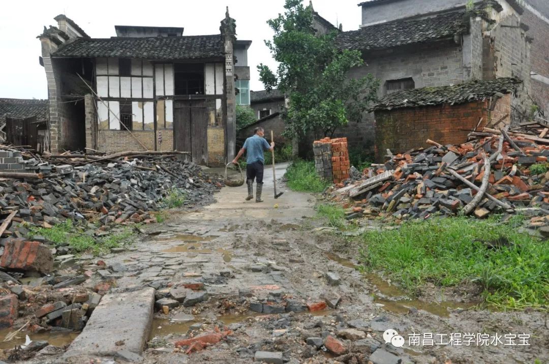 助力乡村振兴建设美丽新农村土木与建筑工程学院三下乡暑假实践活动