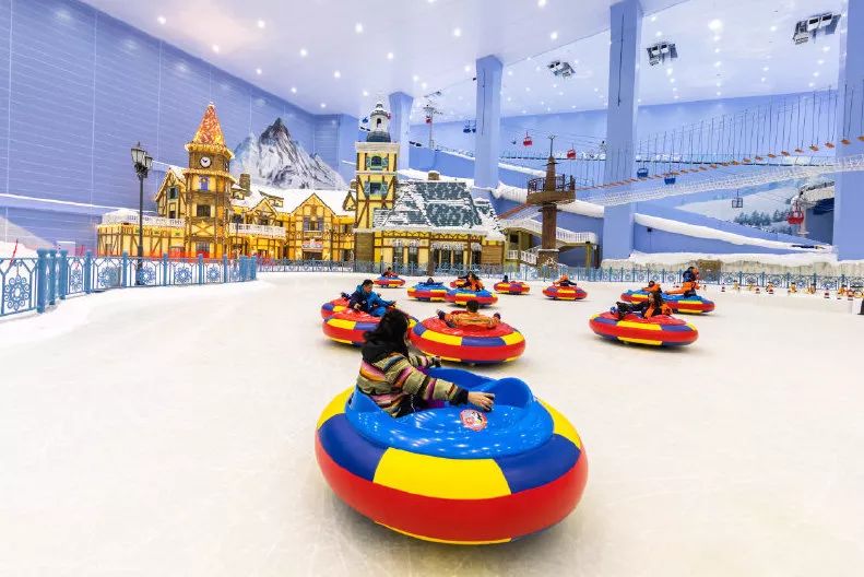 广州融创乐园雪世界!世界最先进的第四代室内滑雪场