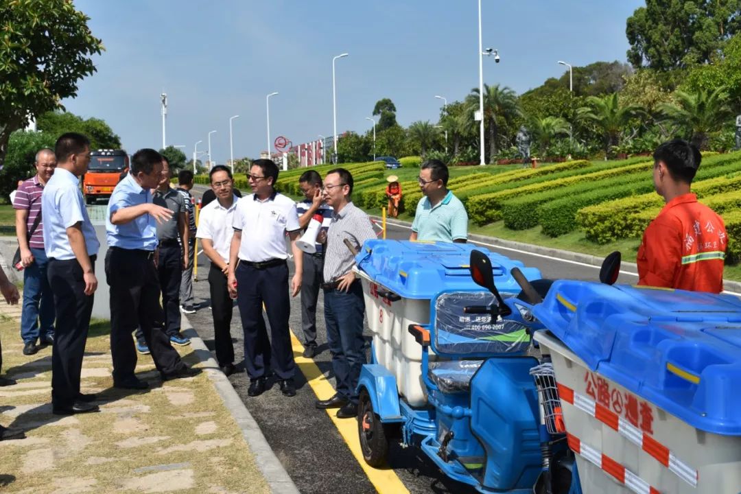 省公路管理局党委书记,局长胡玉库来厦开展"不忘初