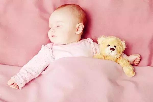                    孩子这样睡更聪明！如何培养宝宝独立入睡的习惯？