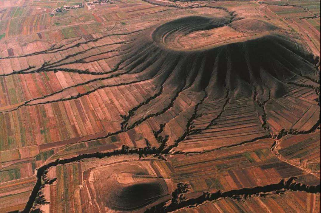 大同火山群国家地质公园_死火山