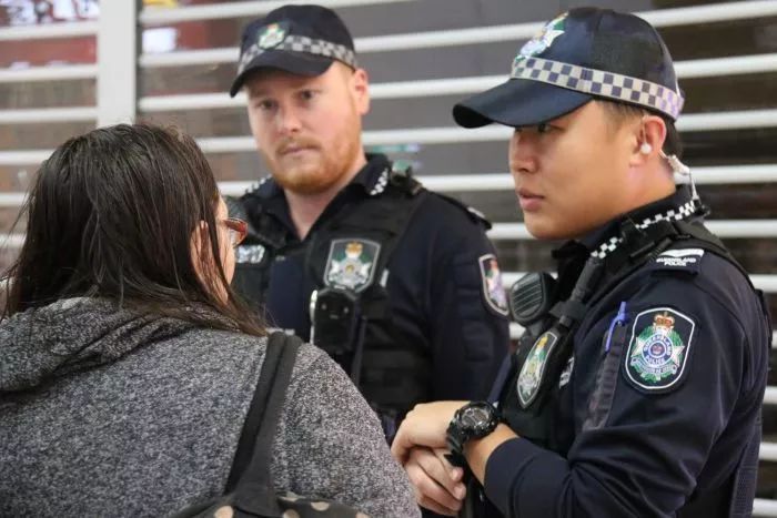 你好我是警qia澳洲警察局已开设中文课以后越来越多