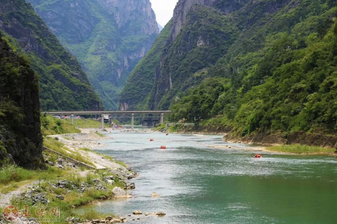 第四届大宁河国际漂流赛开漂 巫溪今夏旅游大幕精彩拉