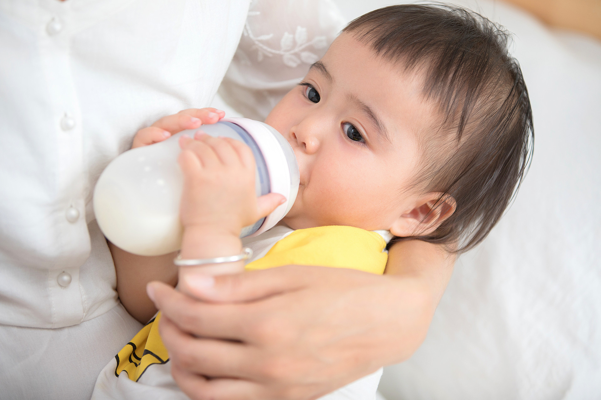                     原创            孩子身上的某些部位，家长不要随便乱摸，不然很容易出问题