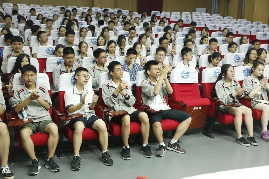 一书阁走进南昌二中与外国语学校,共享中国书画之美!