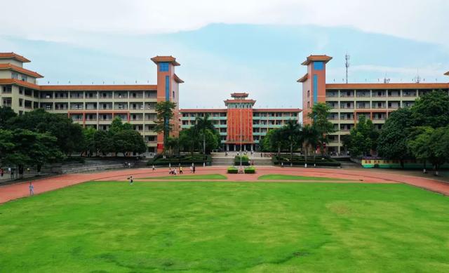 刚刚!贵港这12所高中新生录取名单新鲜出炉,快