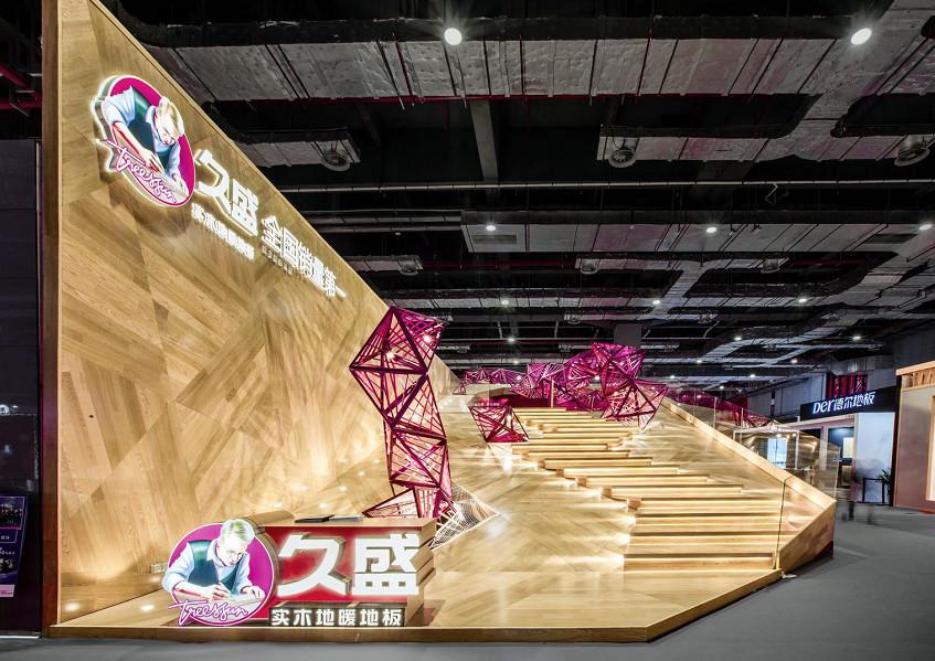 家居爆点丨打卡"网红"展厅 带你回顾建博会的"引力"设计