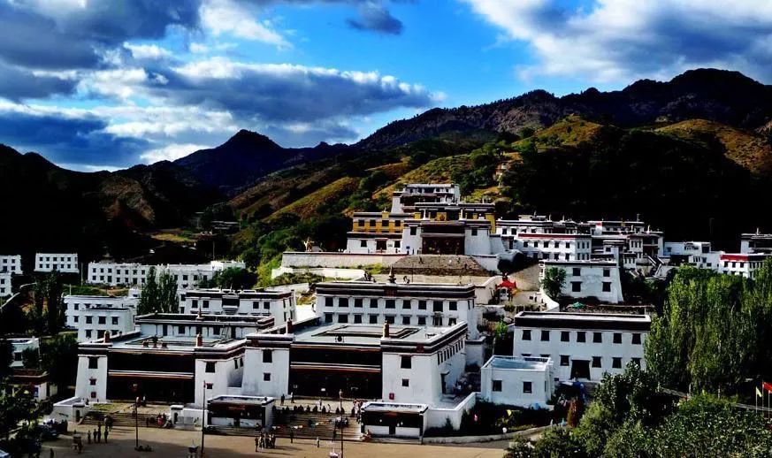 大平寺人口_大平层户型图