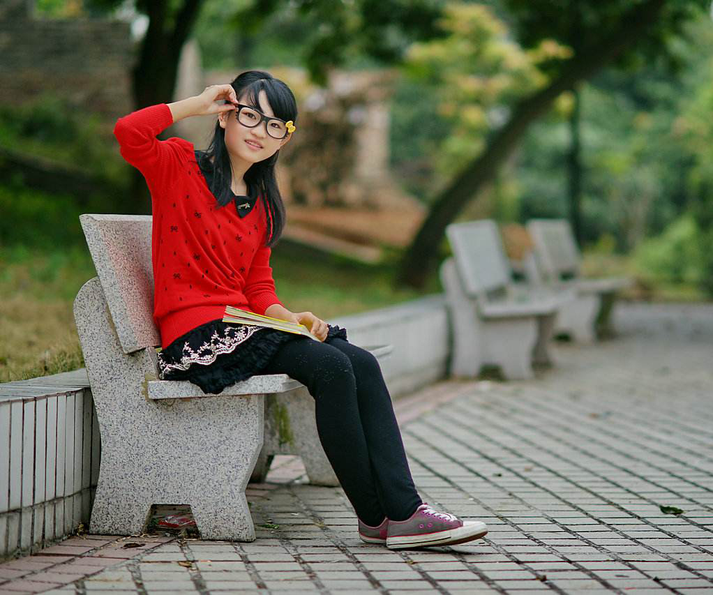 描述美女年龄的豆蔻年华到底是指多少岁呢?