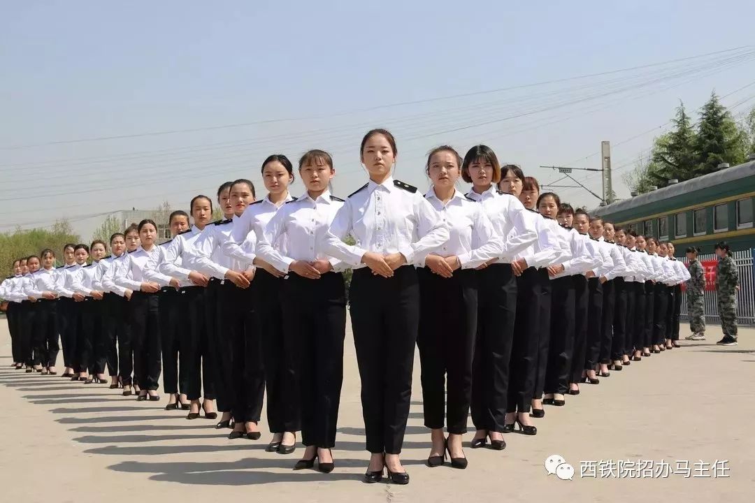 【高铁毕业】武宣初、高中生作文的v作文,特招myfuturelife人生高中图片