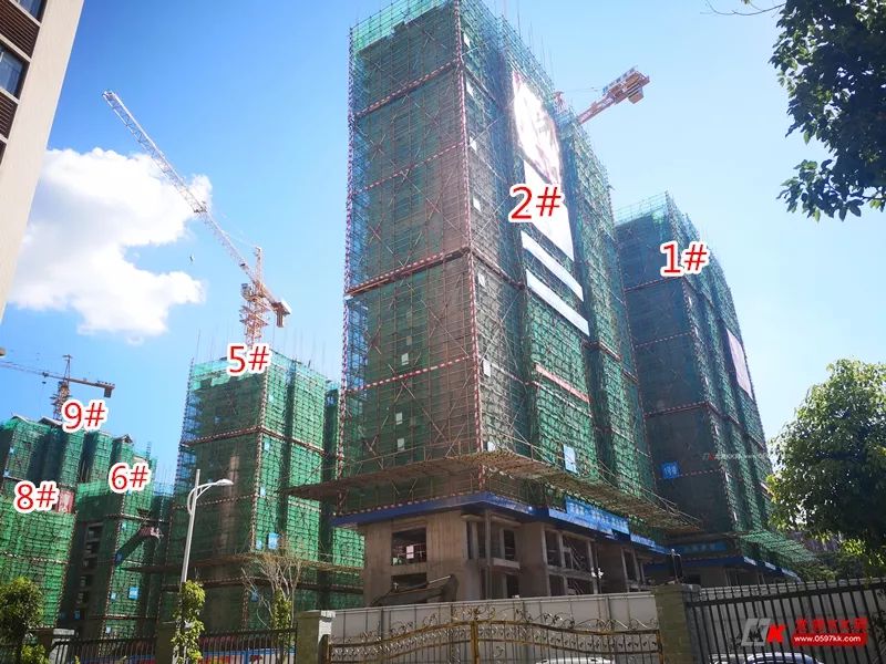 小编踩盘海伦堡东山府工程进度一览12楼已封顶