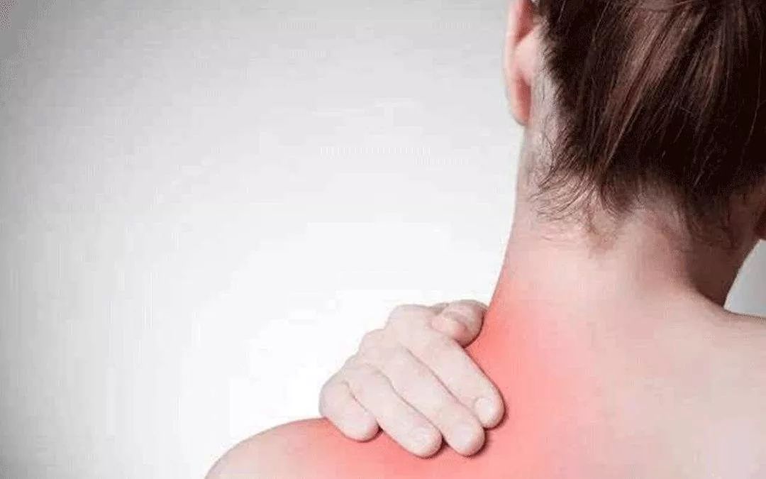 太后悔!女子右肩疼了大半年,一查竟然是得了…医生:这些疼痛都是前兆