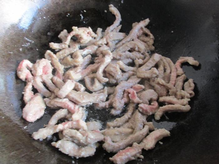如何炒牛里脊肉嫩又好吃 5e28a3259e2645e18df3508b87c7d001.jpeg