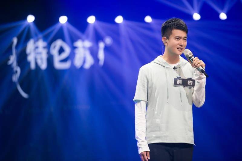 《声入人心》逐梦中国原创音乐剧14年 刘岩赤