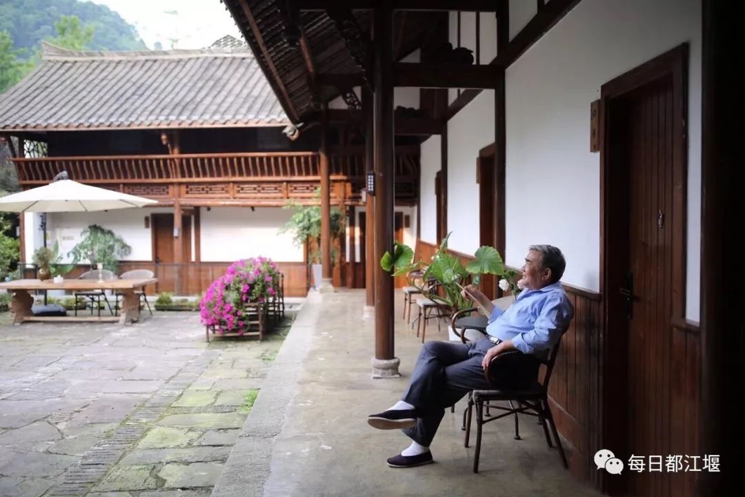 藏在青城山的这家民宿让你体验一次心动的隐居生活