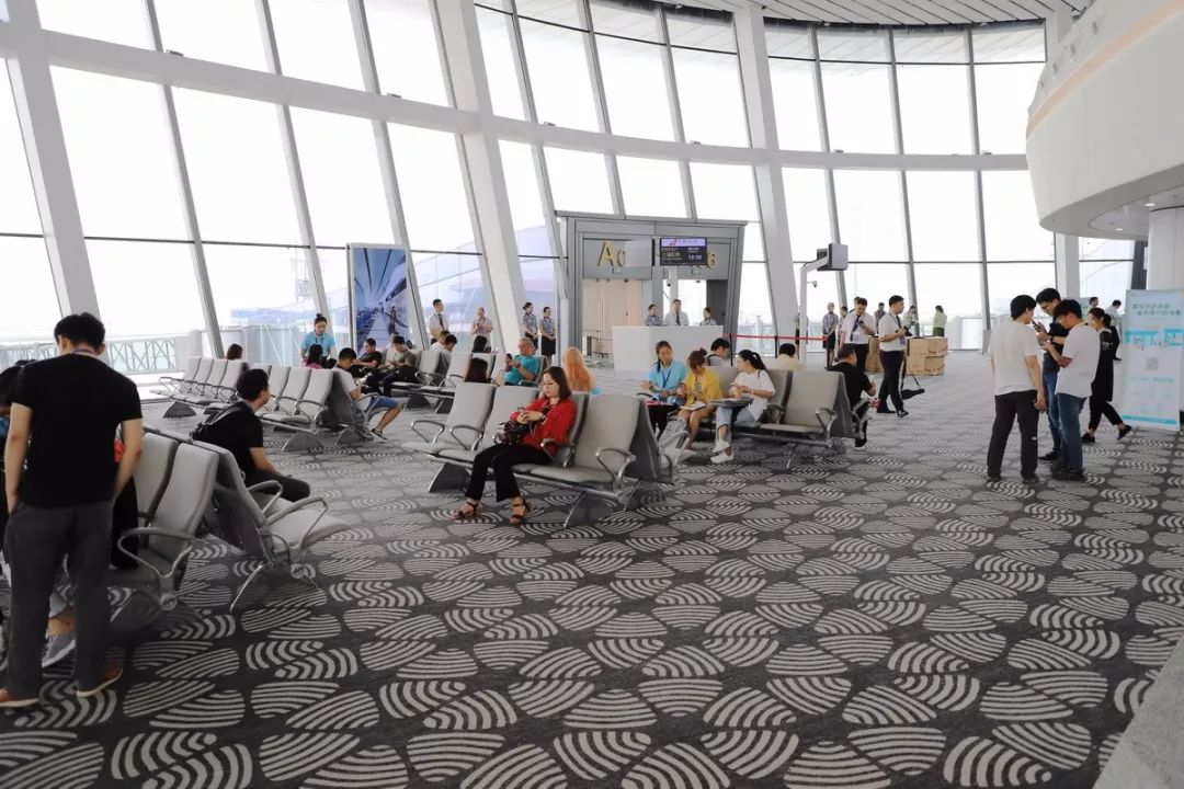 大兴机场开练六家航空公司迎客