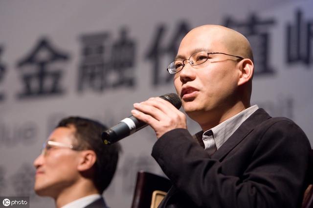 又一楼市多军“投降”!北师大专家发话:楼市暴富的美梦该醒醒了