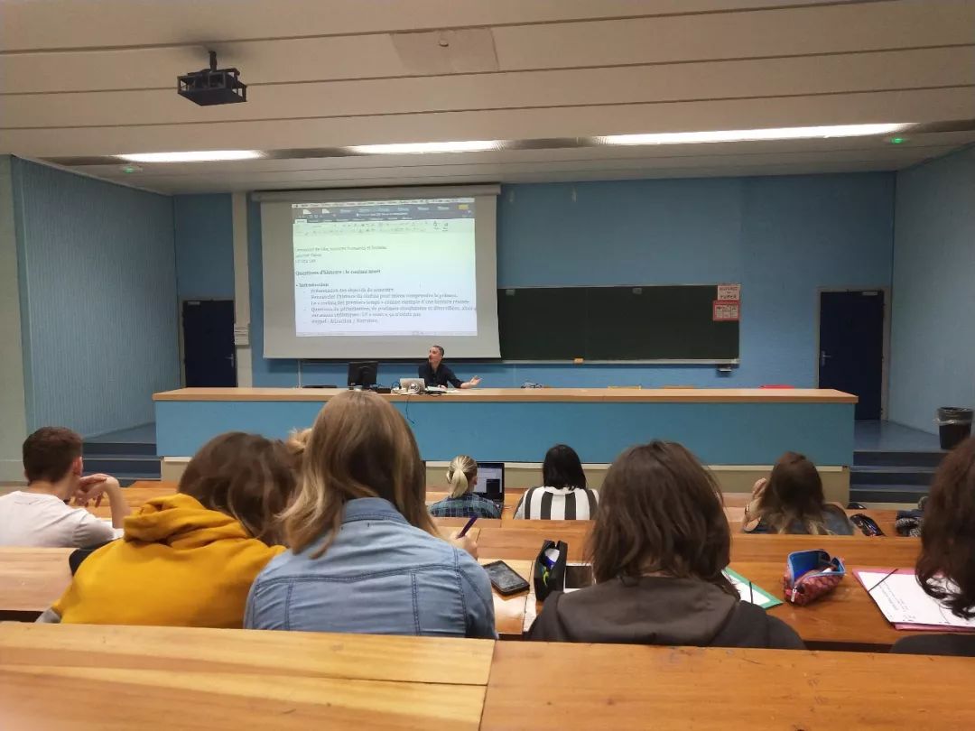 为什么到法国学电影?