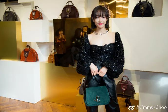 3000��һ˫�߸�Ь������ƷJimmy Choo��������LOGO!