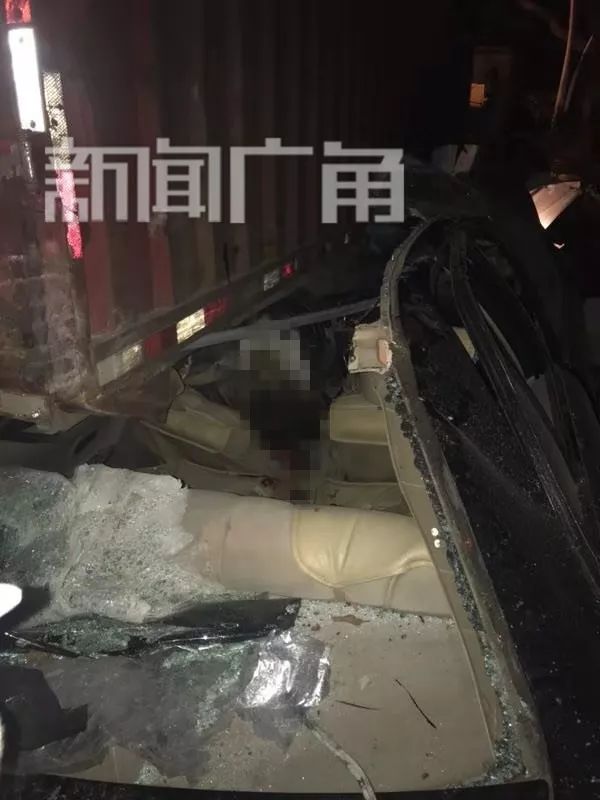 晋江:发生车祸!一人身亡…/泉州:一女子竟在里,"